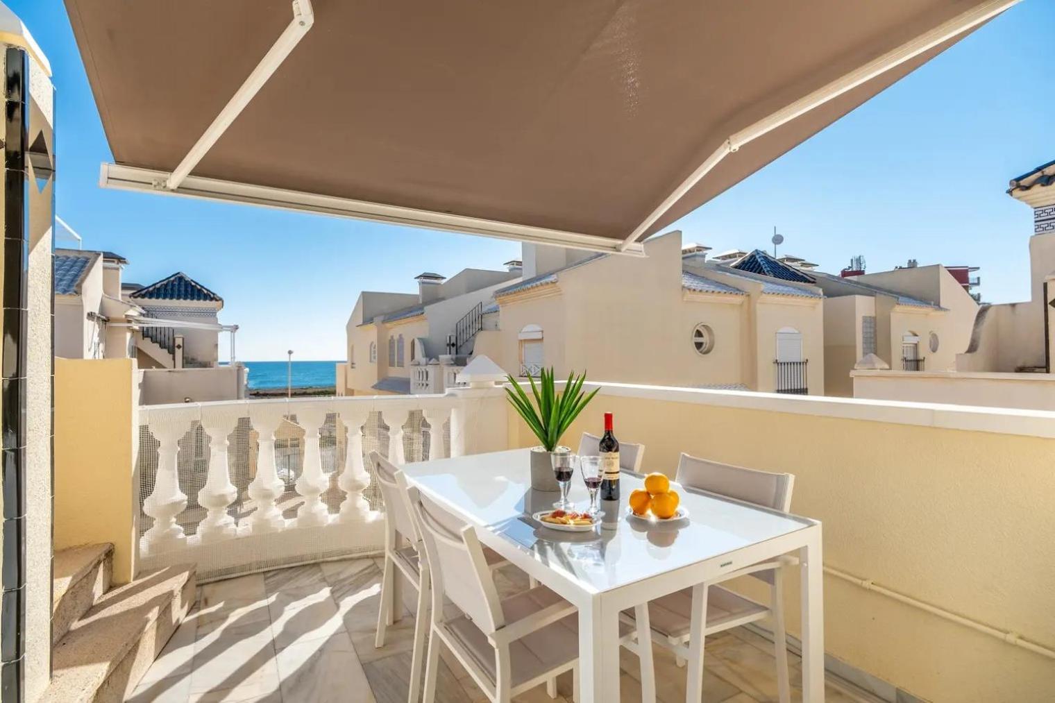 Amazing Penthouse On The Beach, Sea Views, Wifi, Airconditioning And Parking Torrevieja Exterior foto